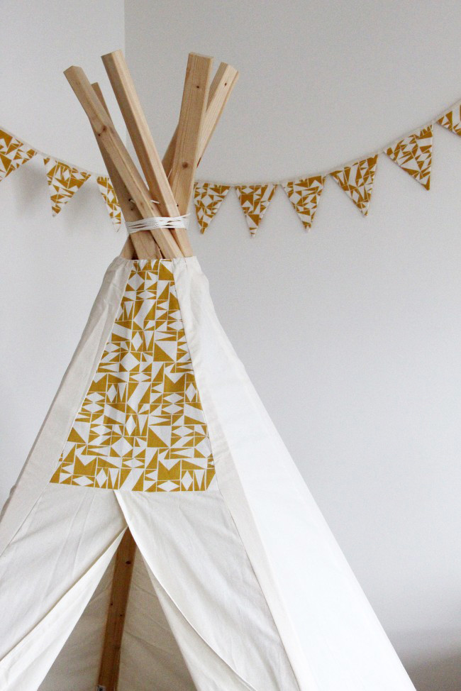 diy bunting and teepee