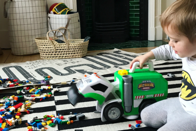 Mr dusty sale garbage truck toy