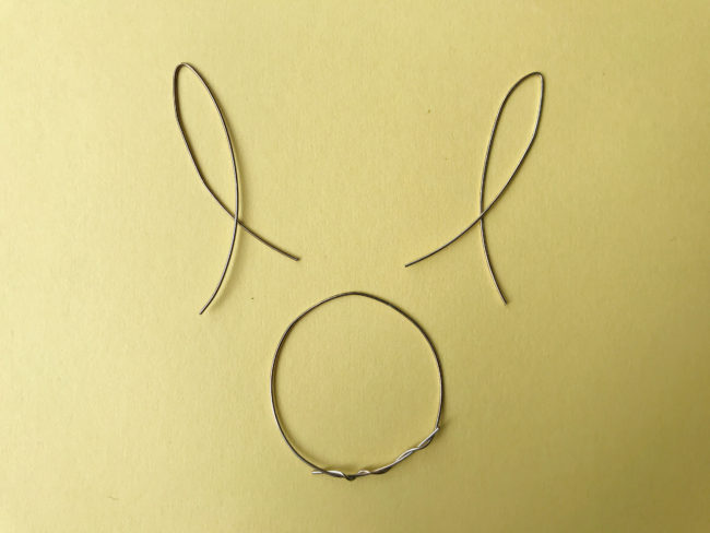 Easter Decor DIY Wire Bunny Ears Tutorial
