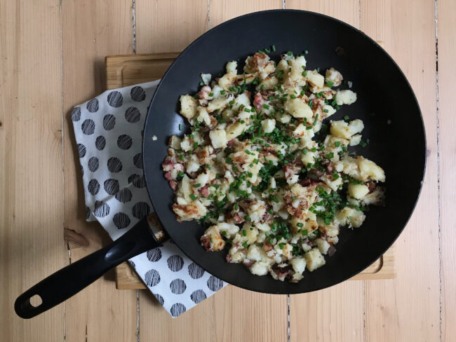 Bratkartoffeln mit Spiegelei