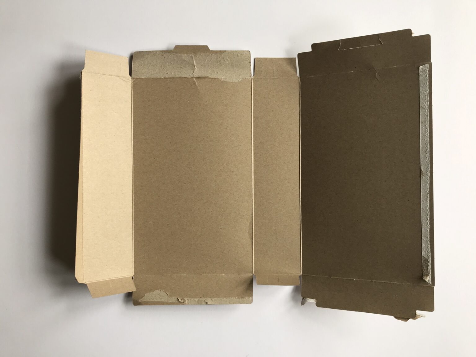 DIY Cardboard Box TV The Bear & The Fox