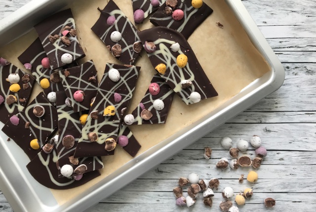 Mini Eggs Easter Bark