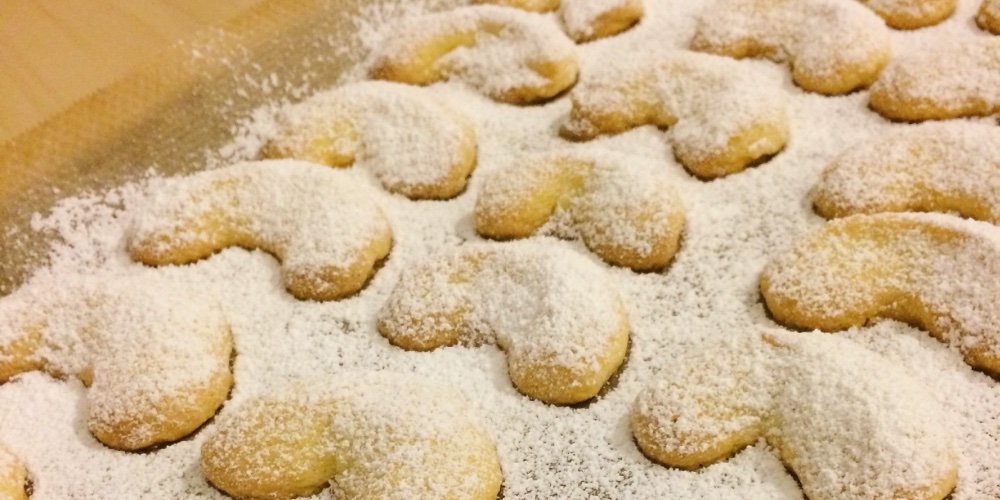 German Christmas Cookie Recipes Vanille Kipferl
