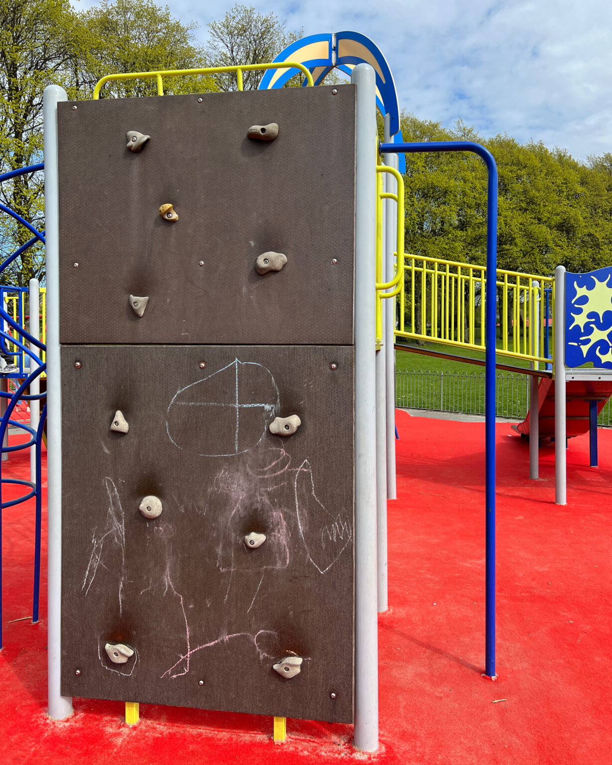 {Edinburgh} Harrison Park West Playground The Bear & The Fox