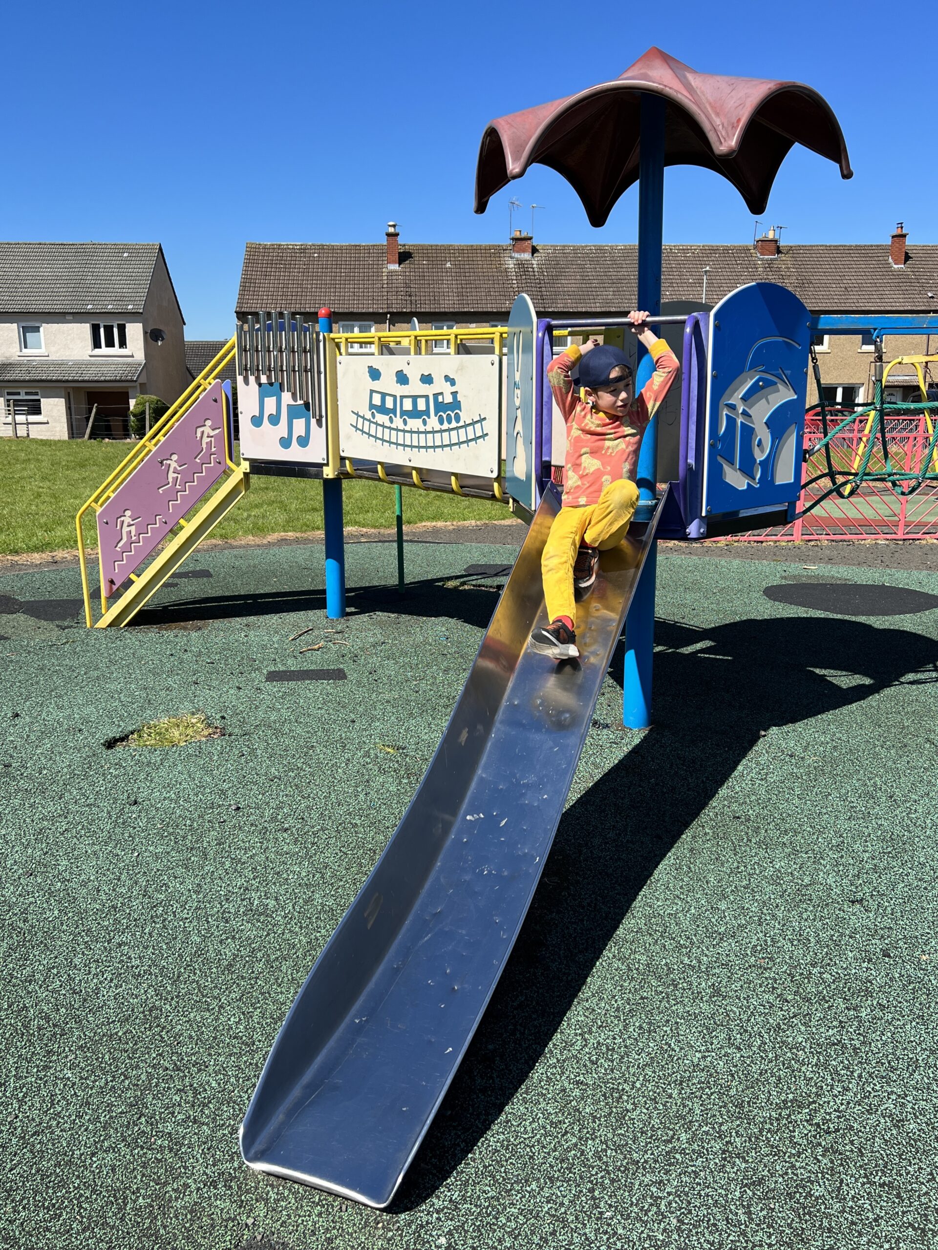 {Edinburgh} Dundas Avenue Play Area The Bear & The Fox