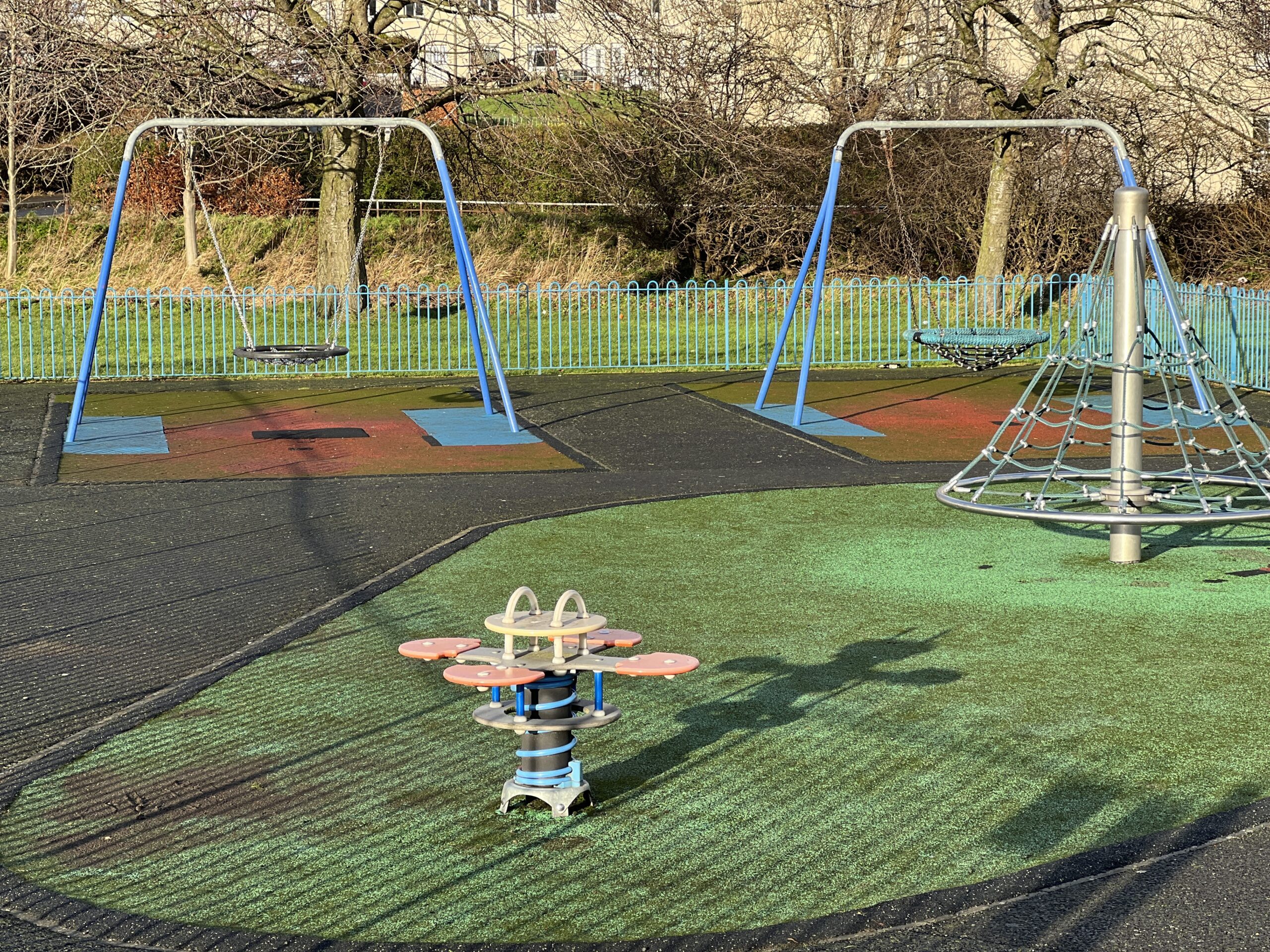 {Edinburgh} Colinton Mains Park Playground The Bear & The Fox