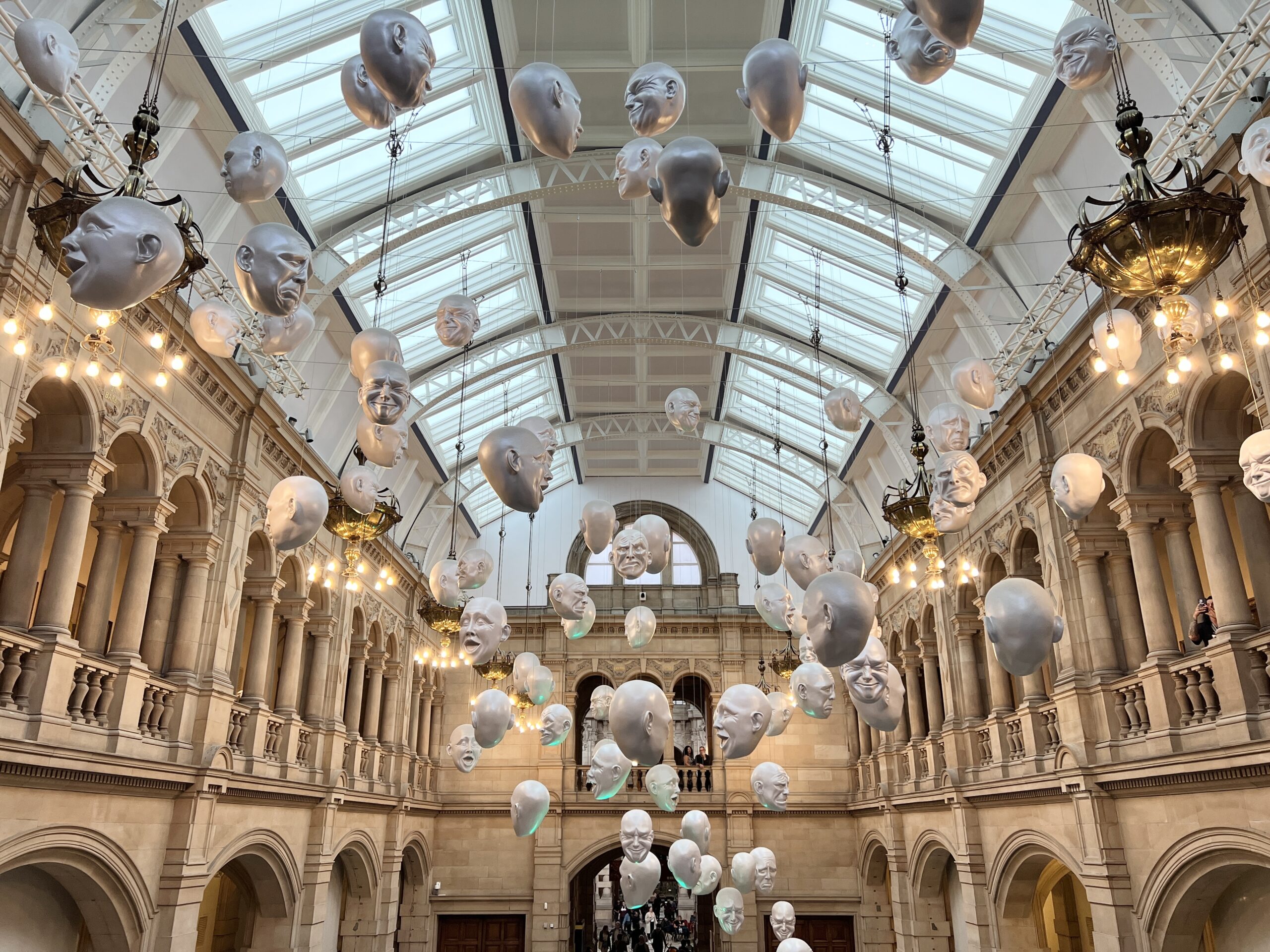 Kelvingrove Art Gallery and Museum floating heads