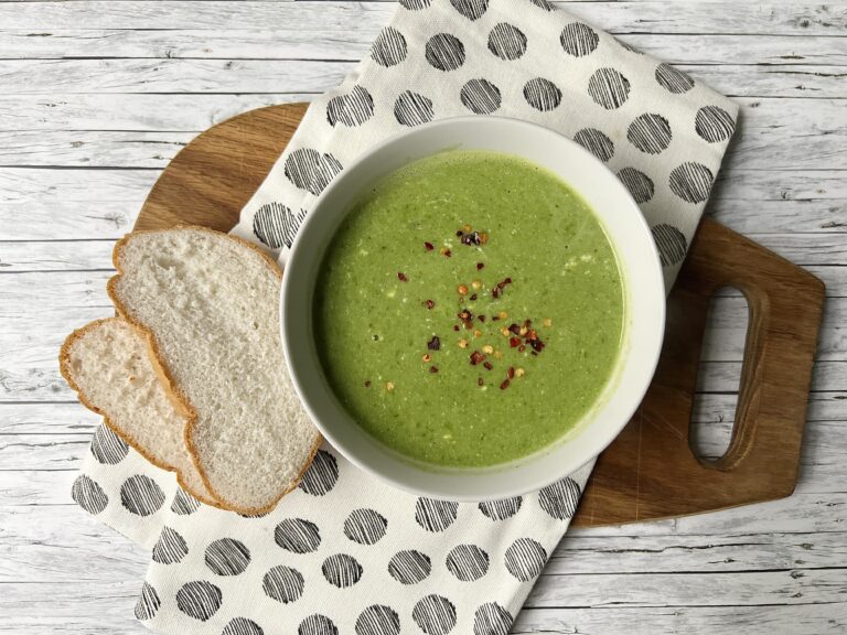 Speedy Pea & Spinach Soup
