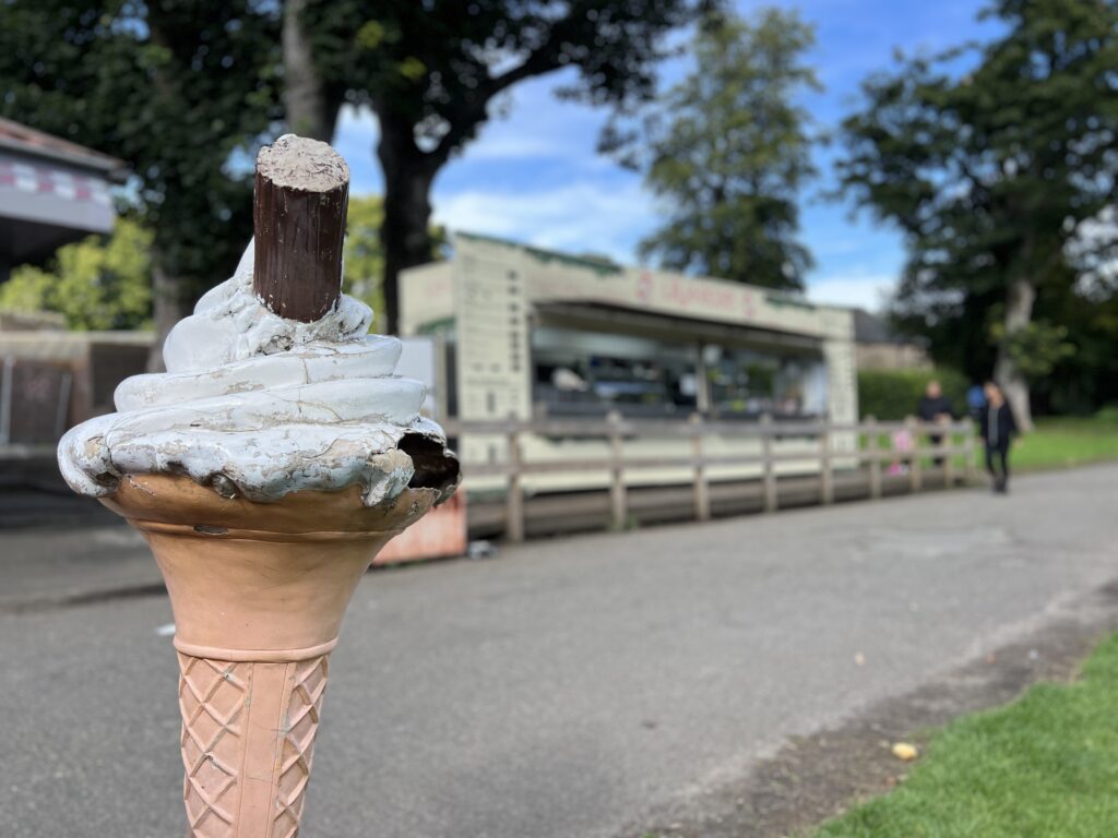 Callendar Park ice cream kiosk