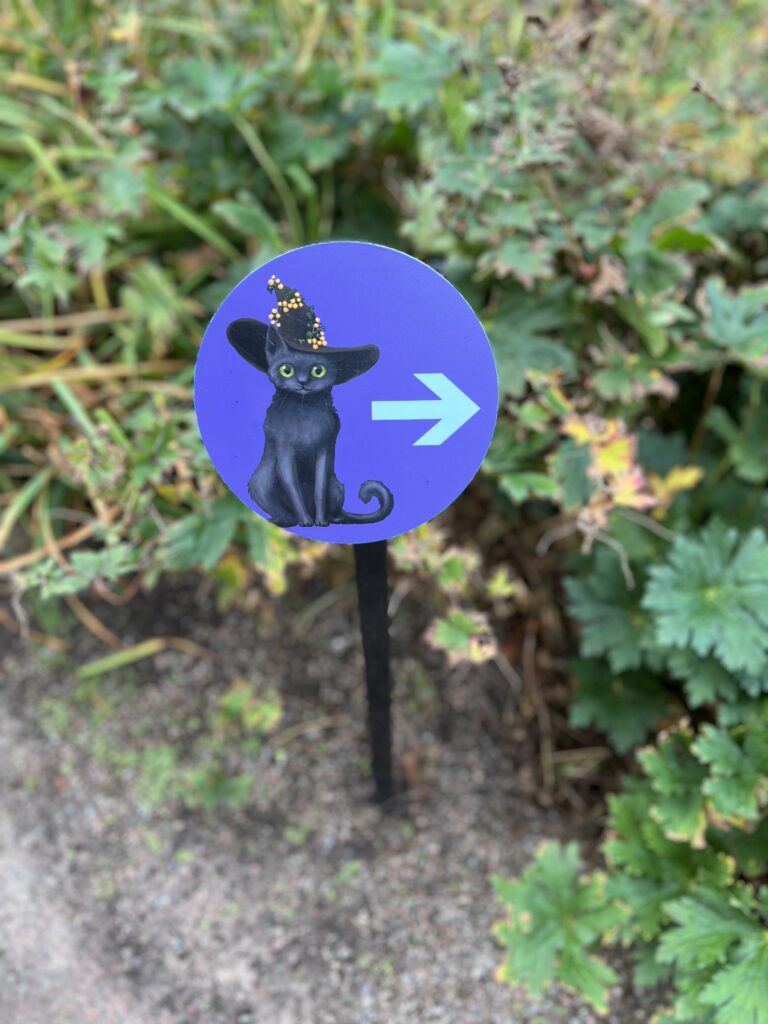 Edinburgh Botanics Halloween Trail way marker