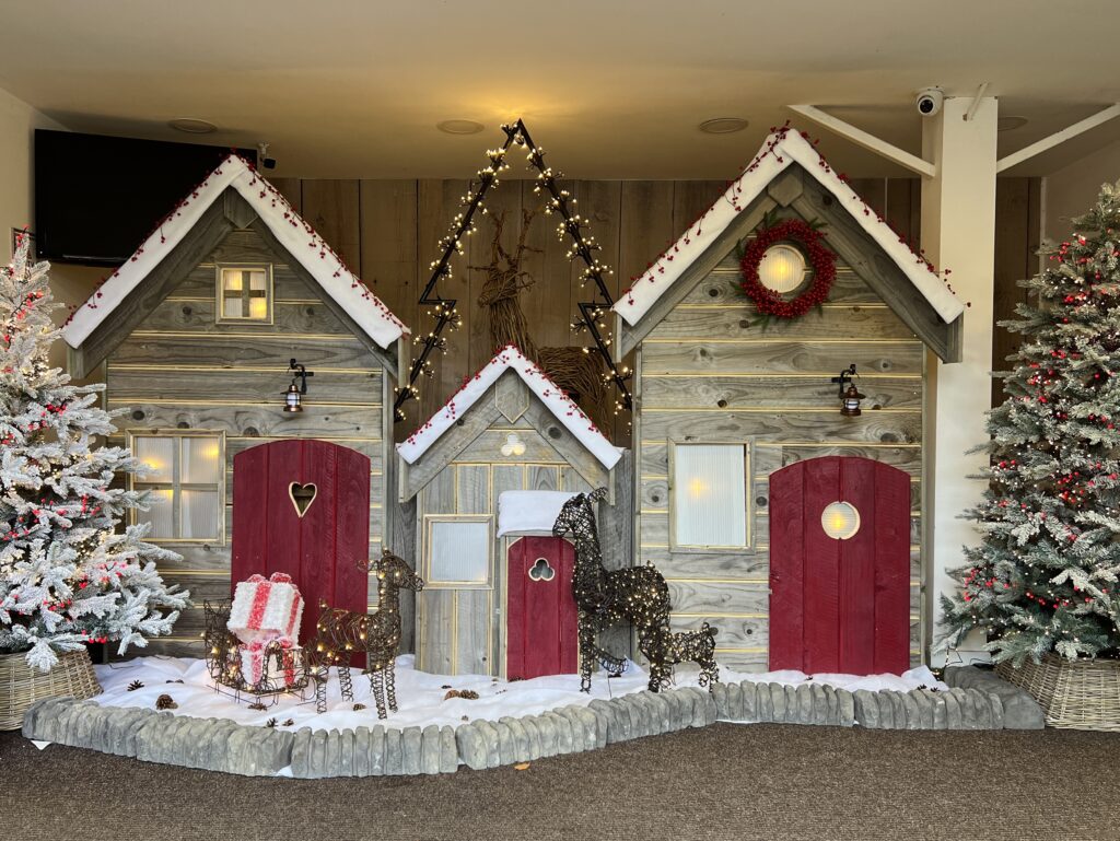 Mortonhall Garden Centre Christmas Display